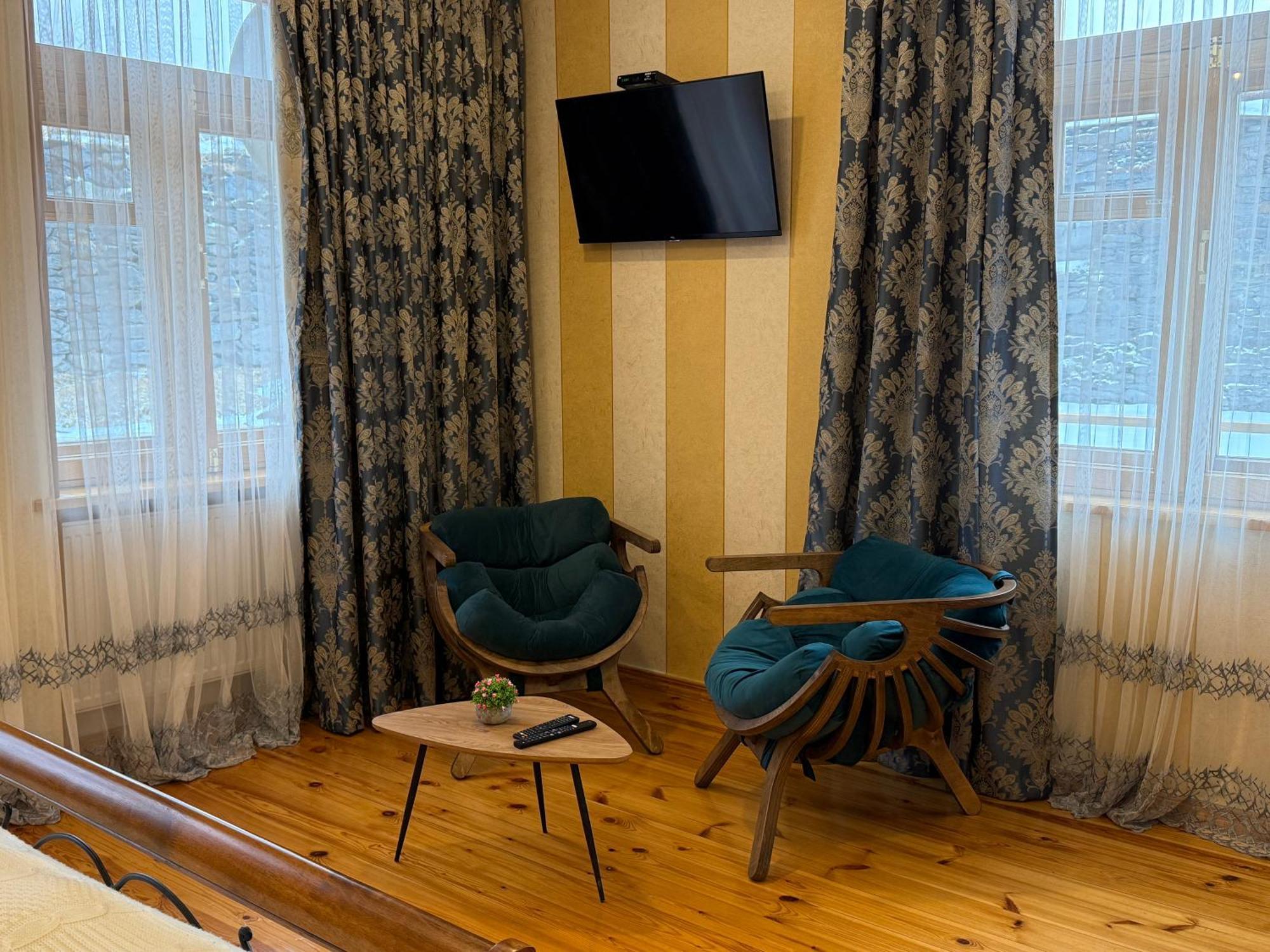 Graf Kazbegi Hotel Kültér fotó